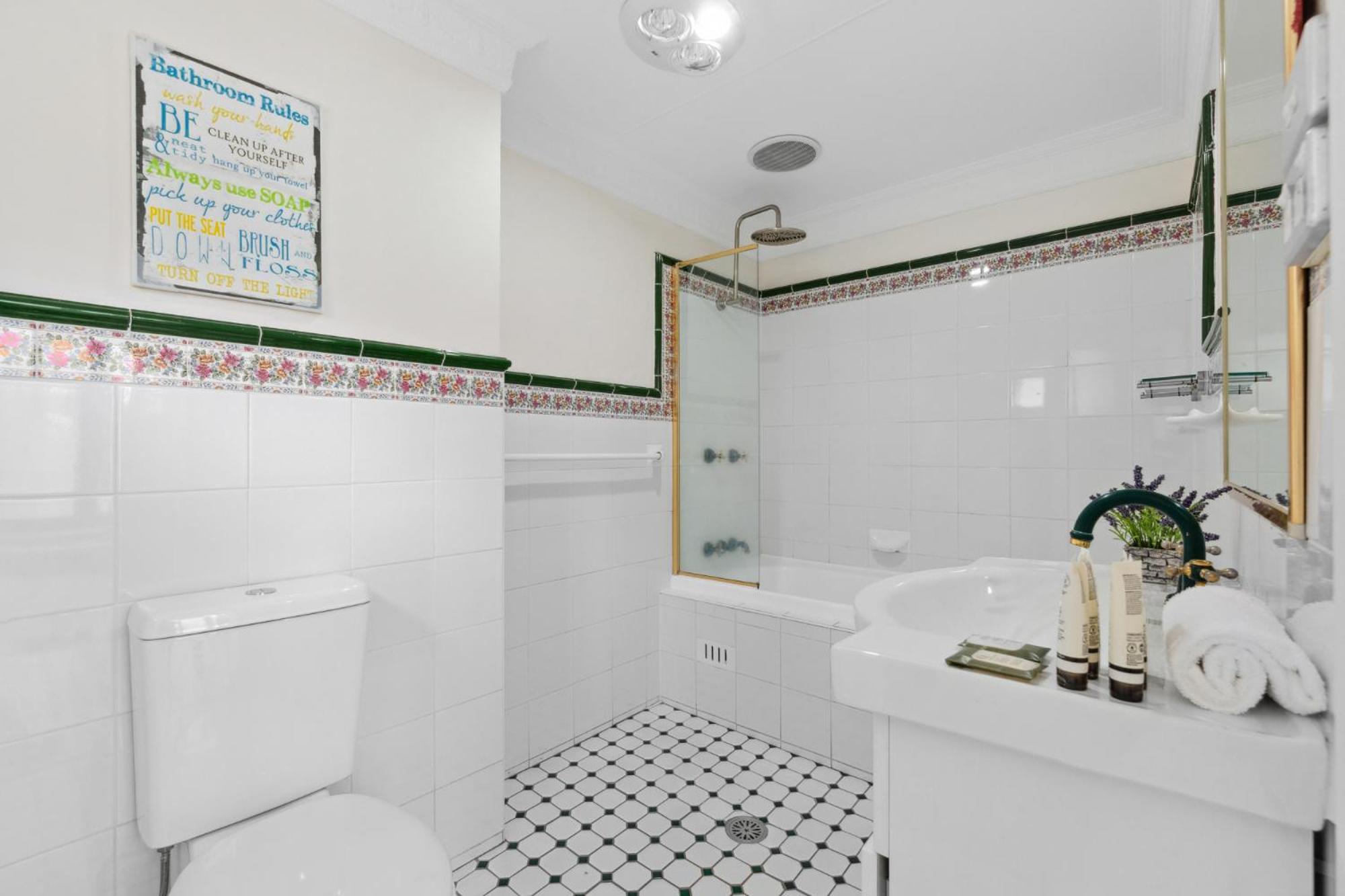 Outstanding 4-bed With Garden Pool & Sydney