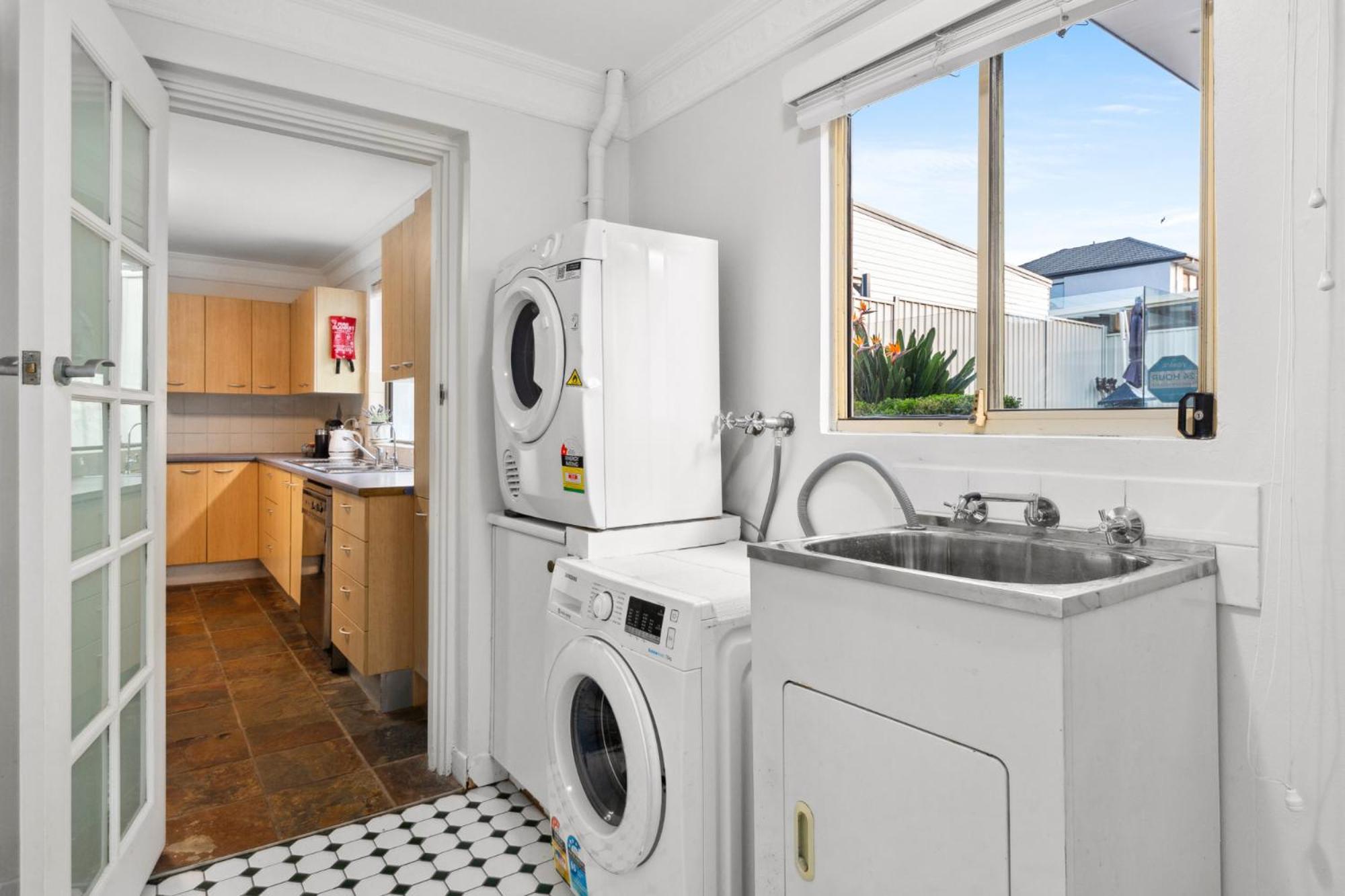 Outstanding 4-bed With Garden Pool & Sydney